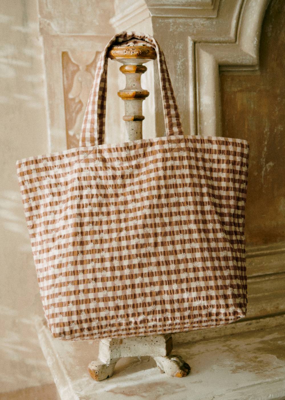Large Floral Embroidered Totebag - Camel