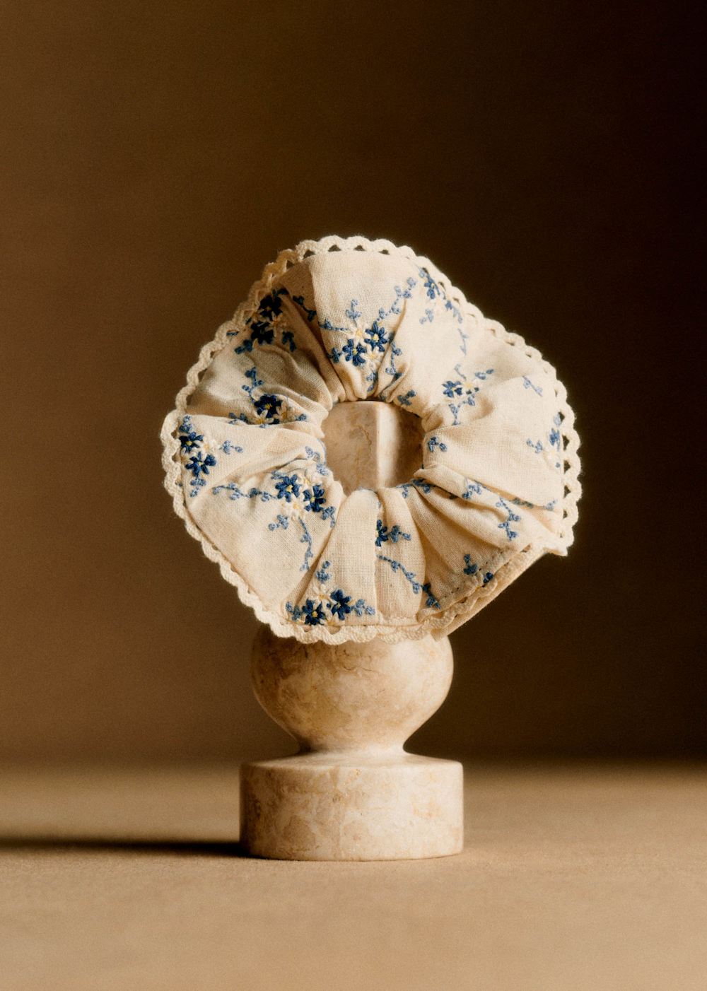 Hair Scrunchie - Ecru Flowers