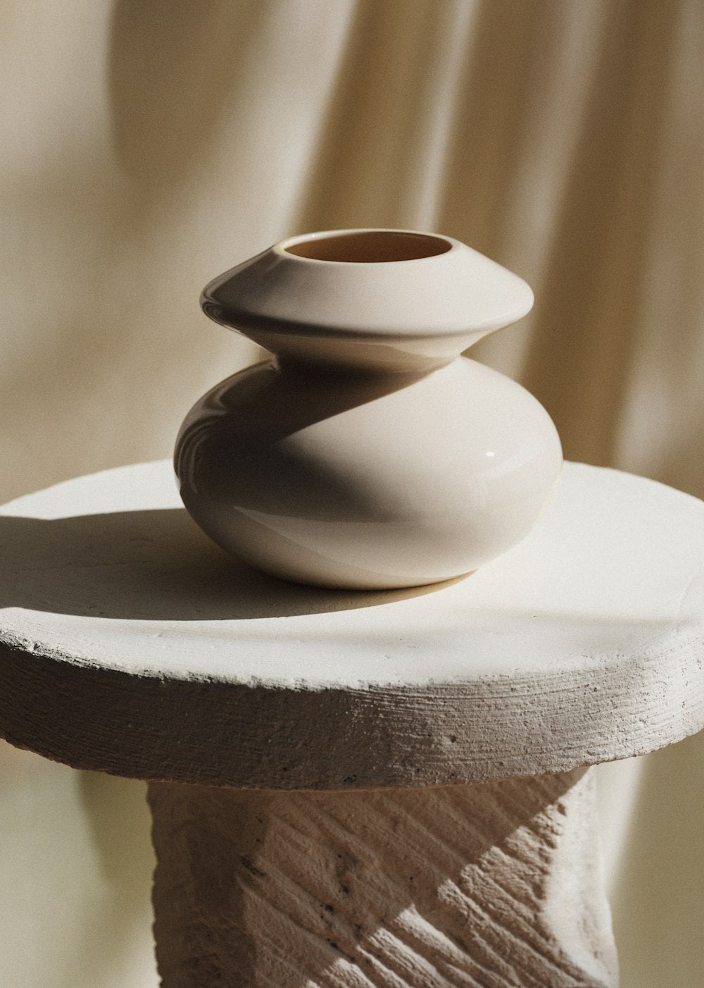Romi Objetti Vase - Ecru Small Model