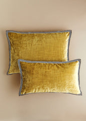 Textured Velvet Cushion - Small model - Honey