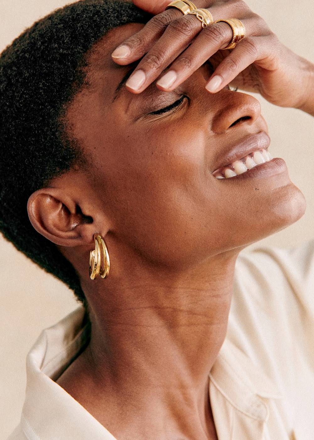 Theresa Hoops - Gold