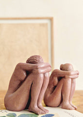 Guénolée Courcoux Sculpture - Seated woman large model - Terracotta