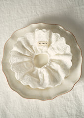 Large scrunchie - Ecru Embroidery