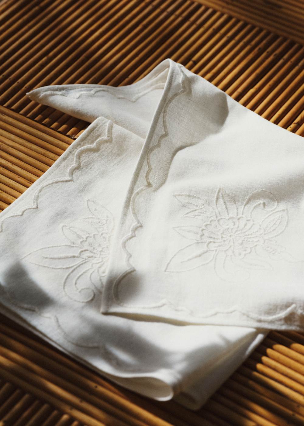 Set of 2 embroidered napkins - Sunday In The Garden Ecru