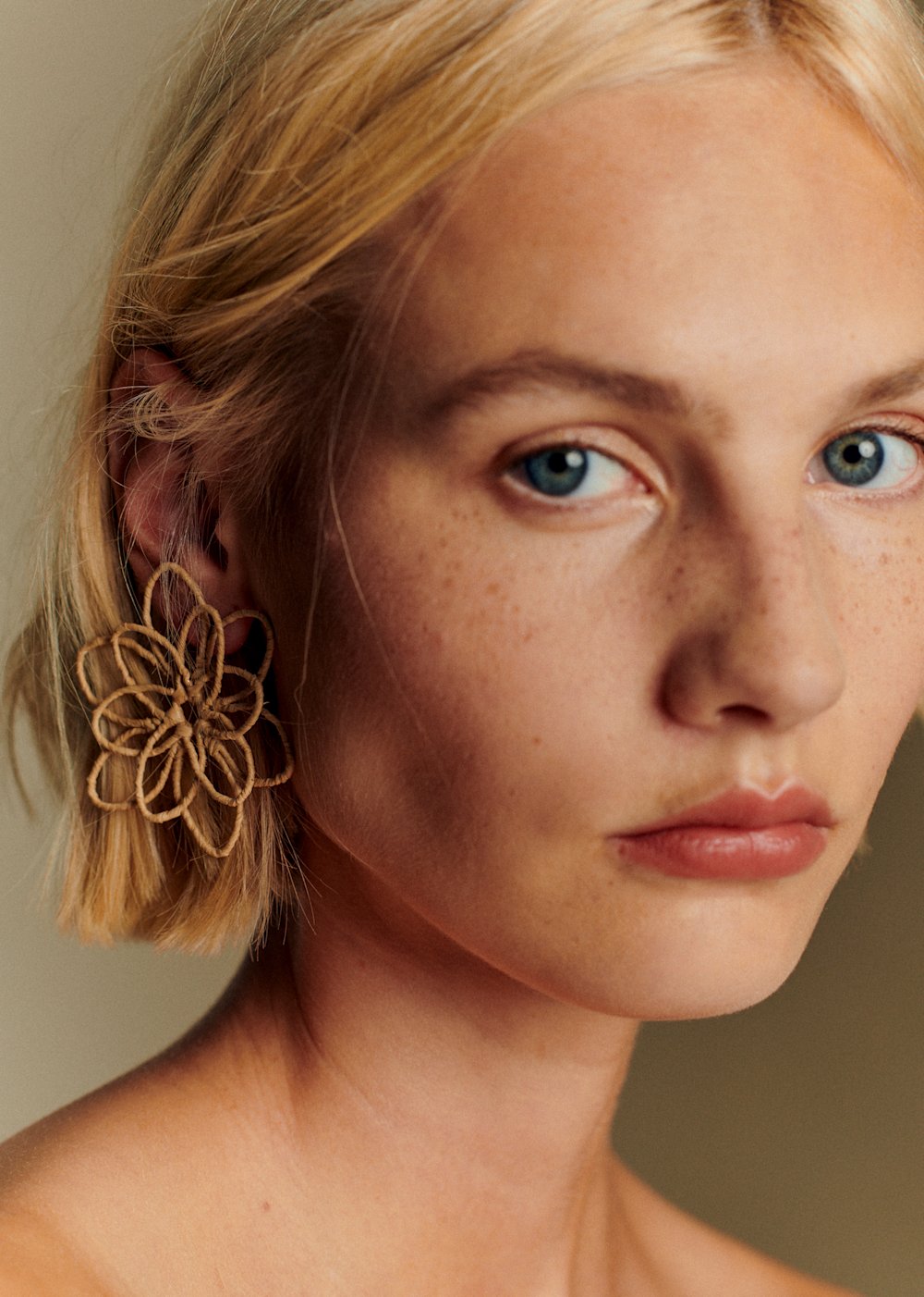 Cassandre Earrings - Natural