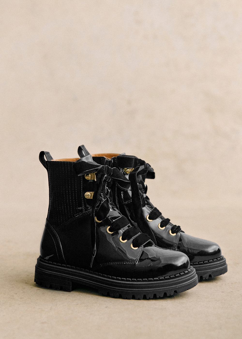 Niels Ankle Boots - Patent Black