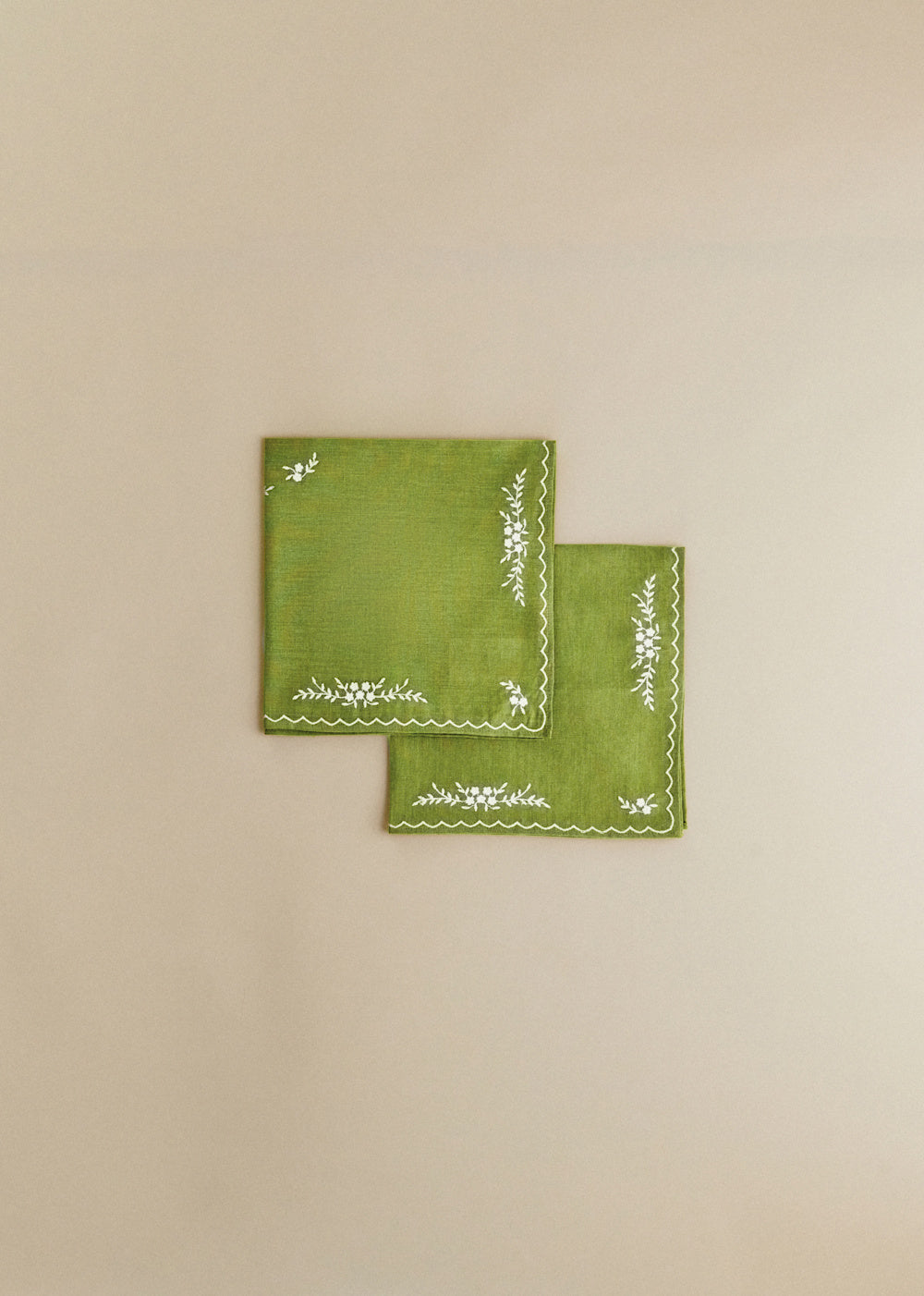 Set of 2 napkins - Primavera Embroidered - Olive Green And Ecru