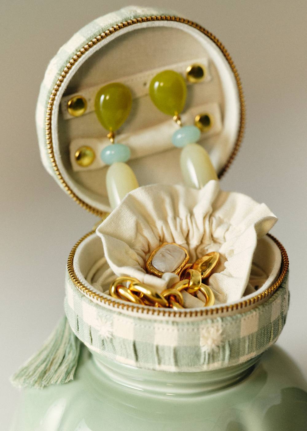 Floral embroidered jewellery box - Sage