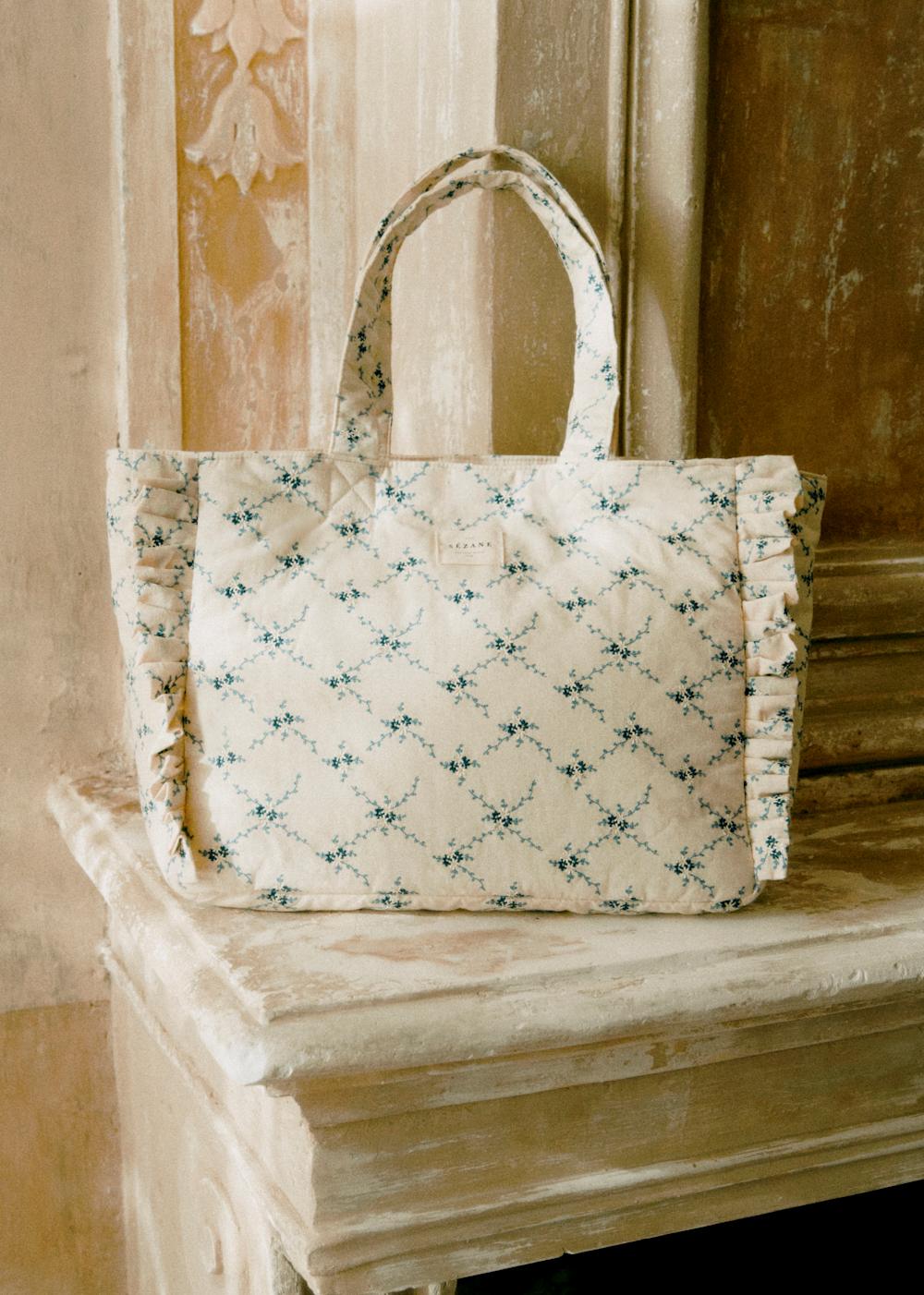 Embroidered Floral Tote Bag - Ecru Flowers