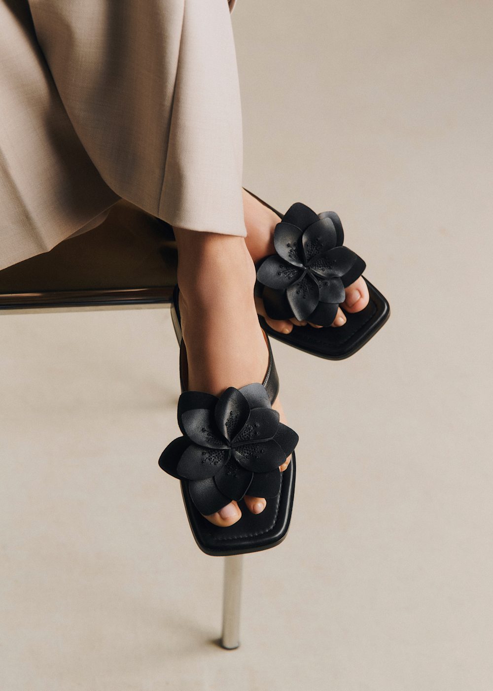 Low Coralie Sandals - Smooth Black