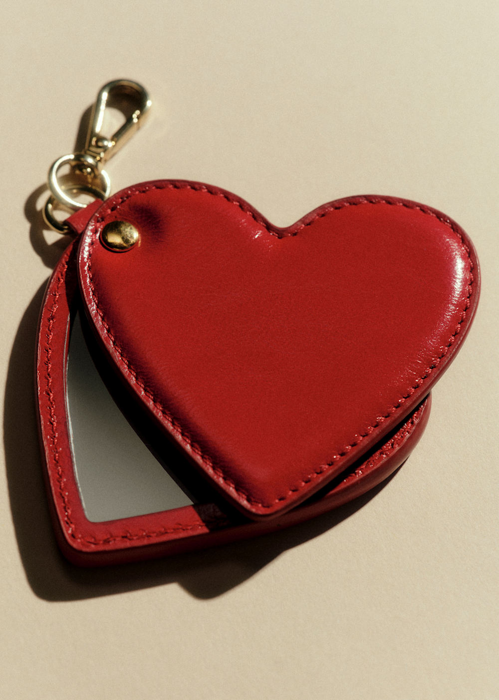 Michela Mirror Keychain - Vintage Red