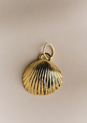 Irma Charm - Gold Shell
