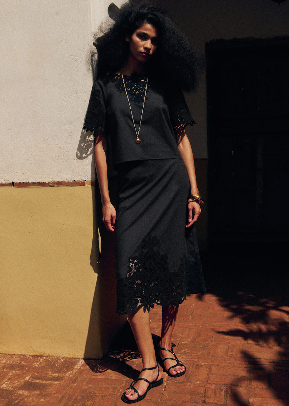 Tesya Skirt - Black