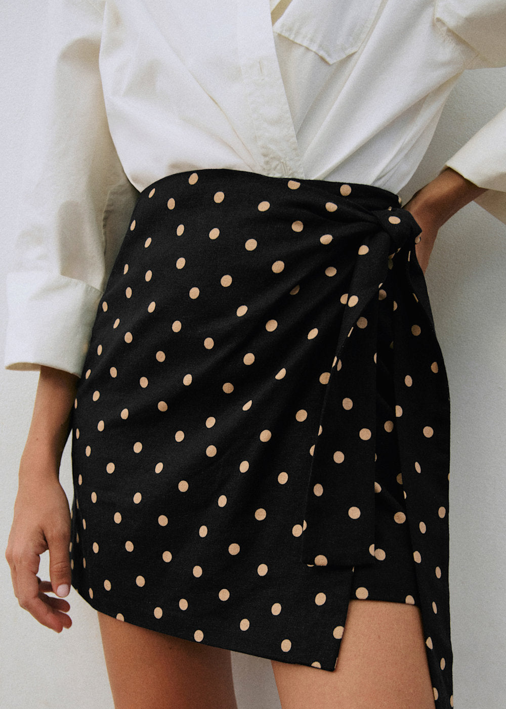 Lola Skirt - Beige Polka Dots Black Background Print