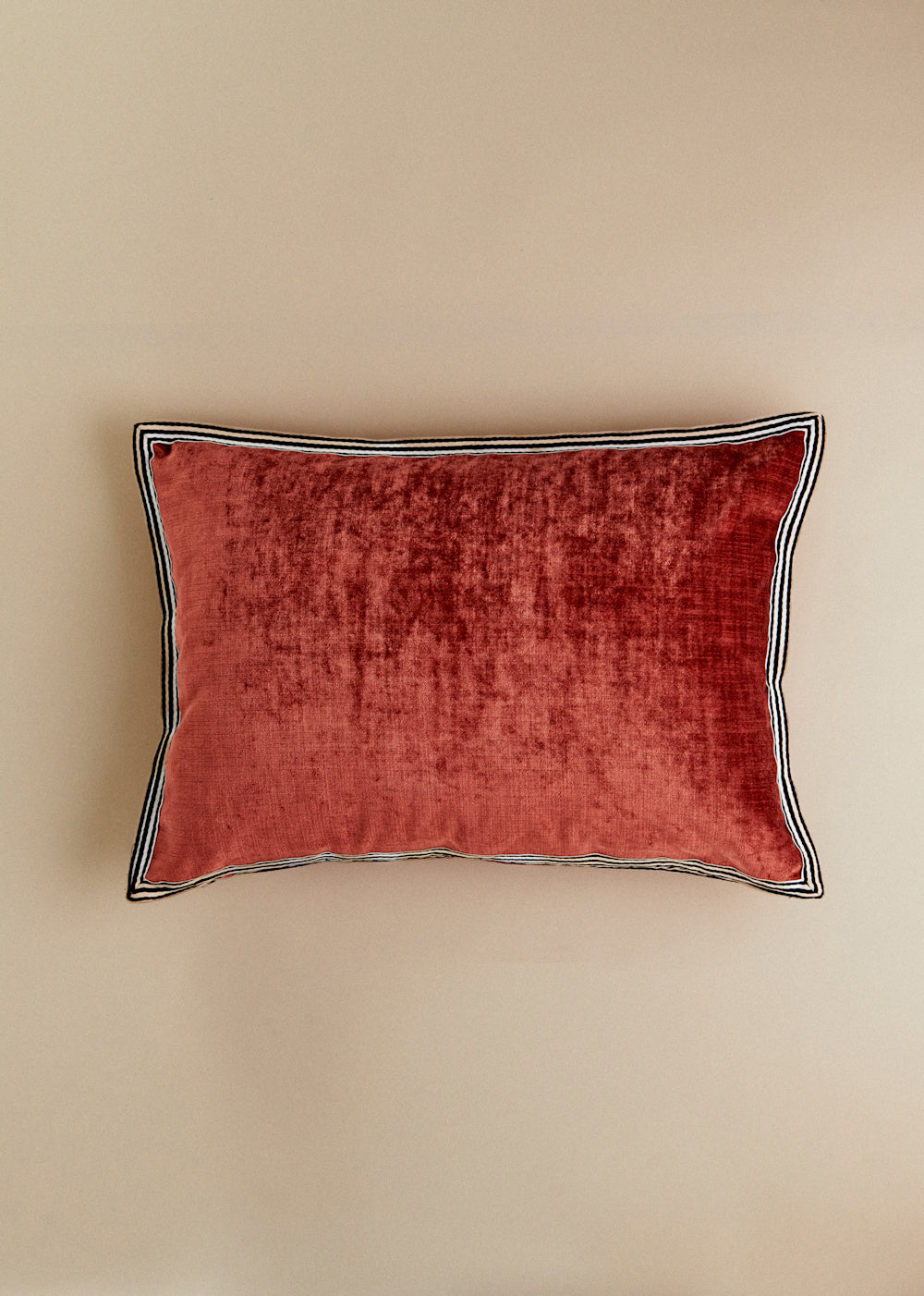 Textured Velvet Cushion - Large model - Sienna