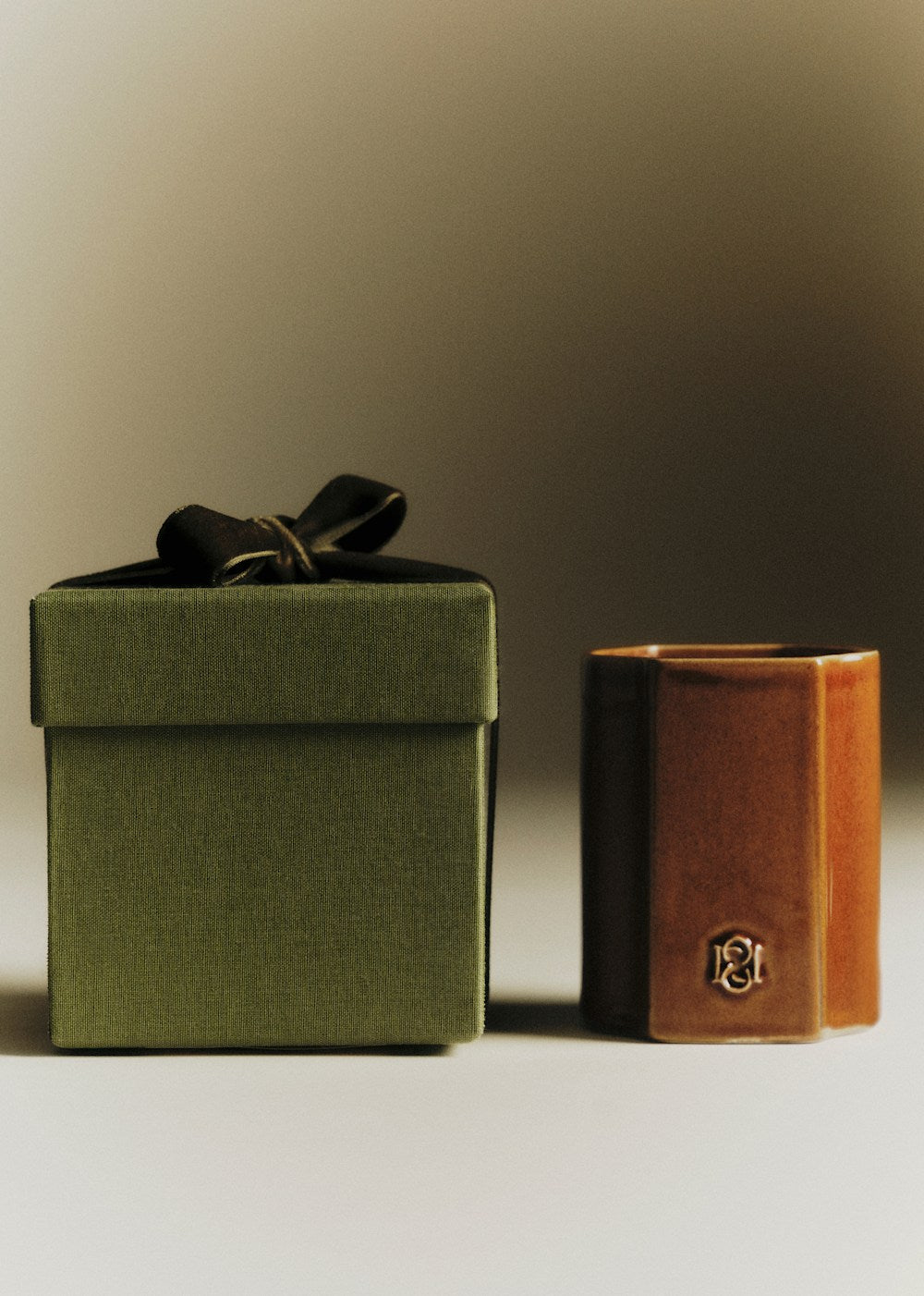 Canto Candle - Wood Mocha