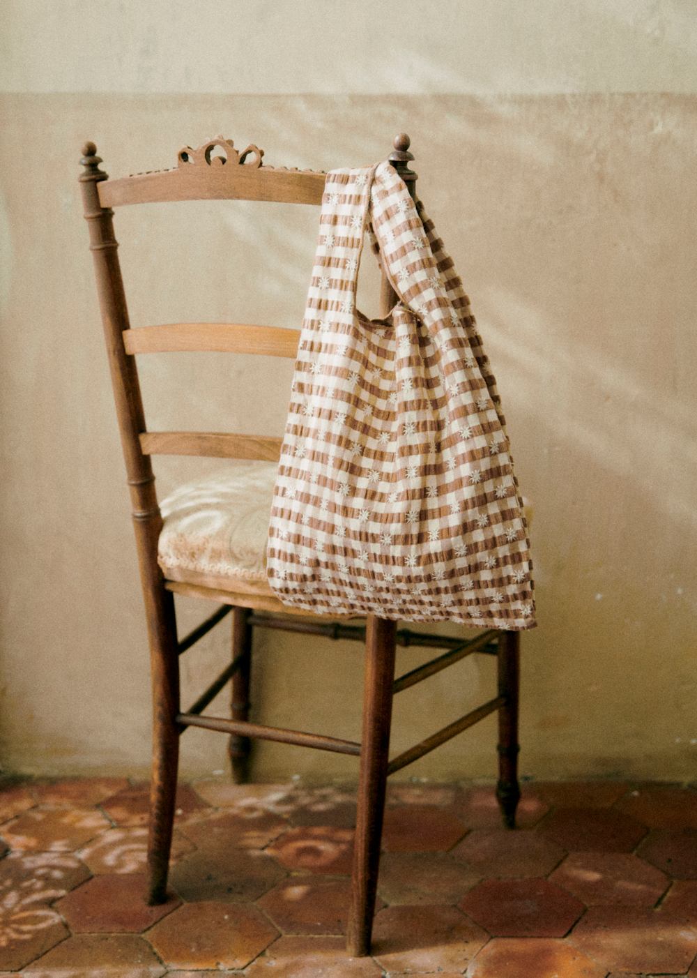 Floral embroidered grocery bag - Camel