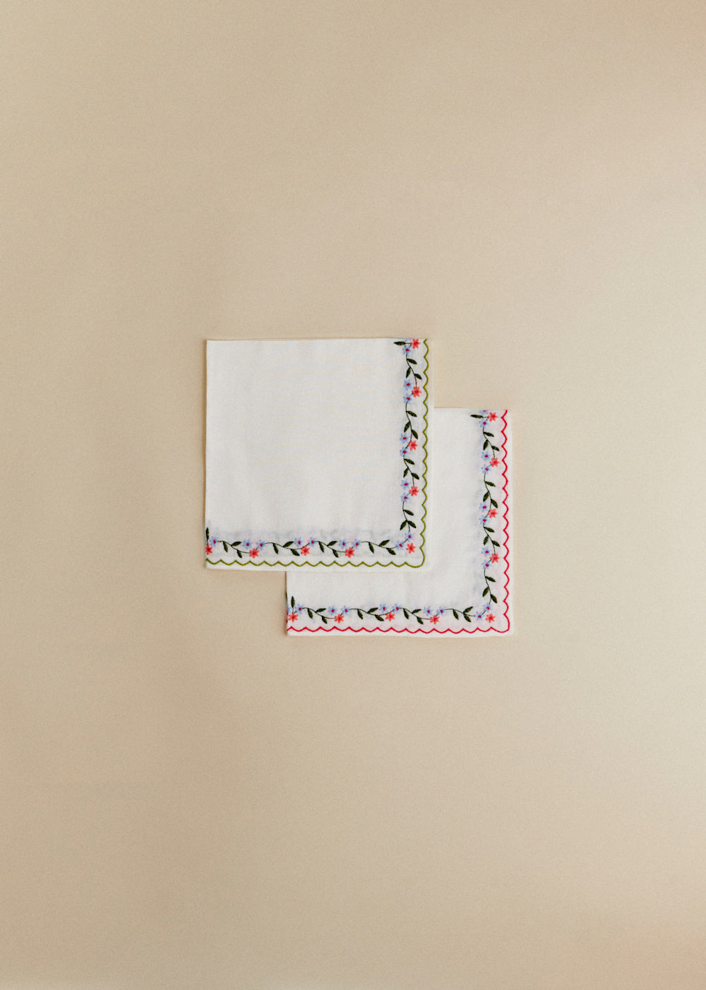 Set of 2 embroidered napkins - Small Flowers